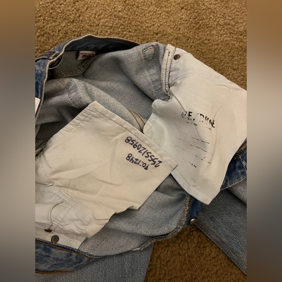 REDONE/LEVIS - Picture 7 of 12